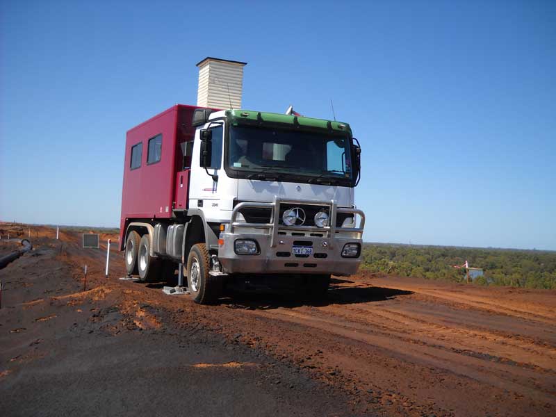 Name:  22-tonne-truck-rig-merc-04.jpg
Views: 654
Size:  40.1 KB