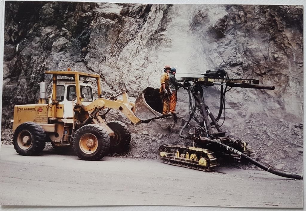 Name:  Man Gorge drill and blast 1985.jpg
Views: 162
Size:  279.4 KB