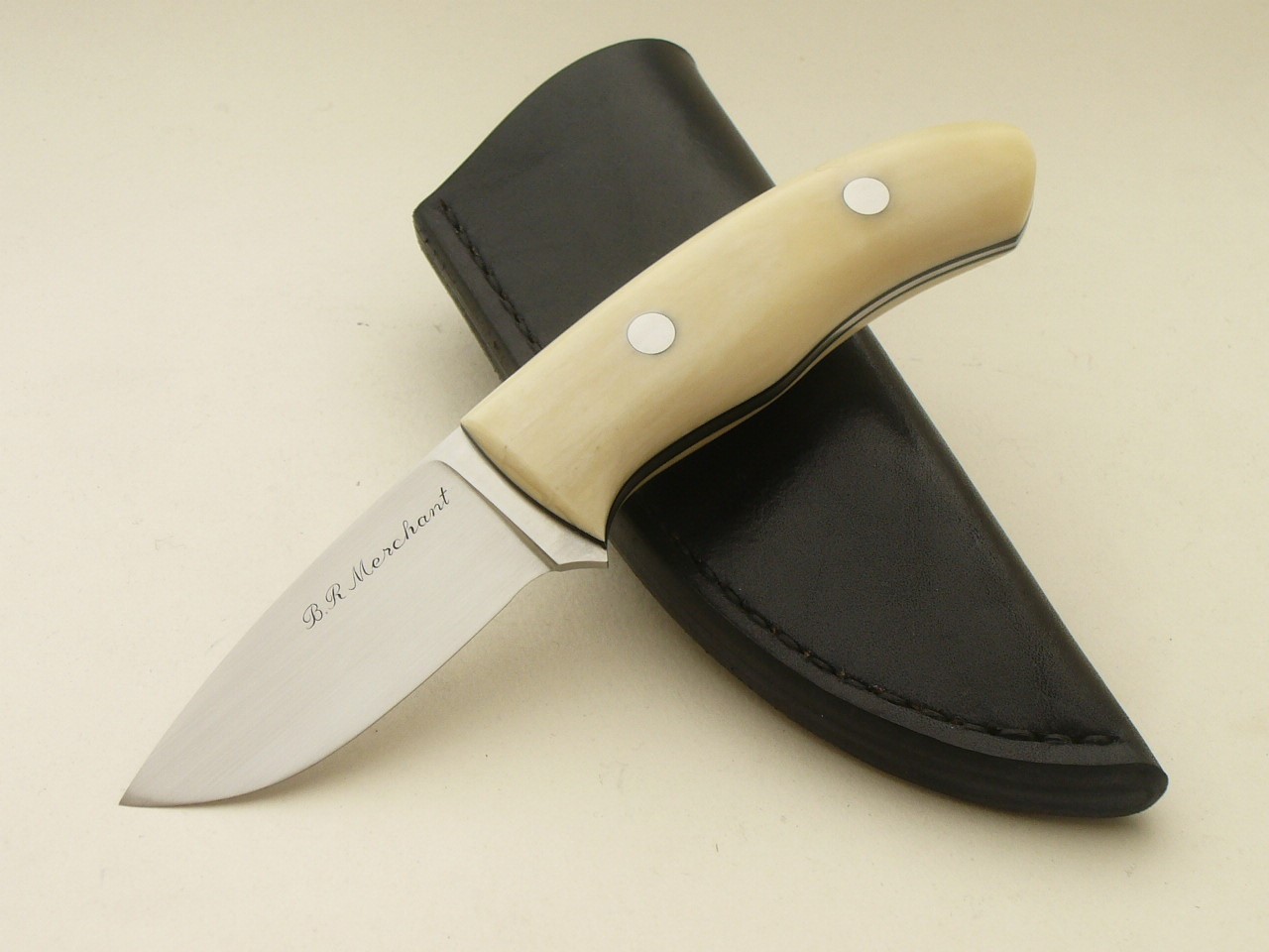 Name:  Ivory handled knife.jpg
Views: 634
Size:  172.7 KB