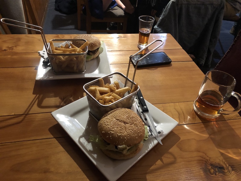 Name:  Burgers and Chips at the Albury Tavern 800.jpeg
Views: 391
Size:  168.3 KB